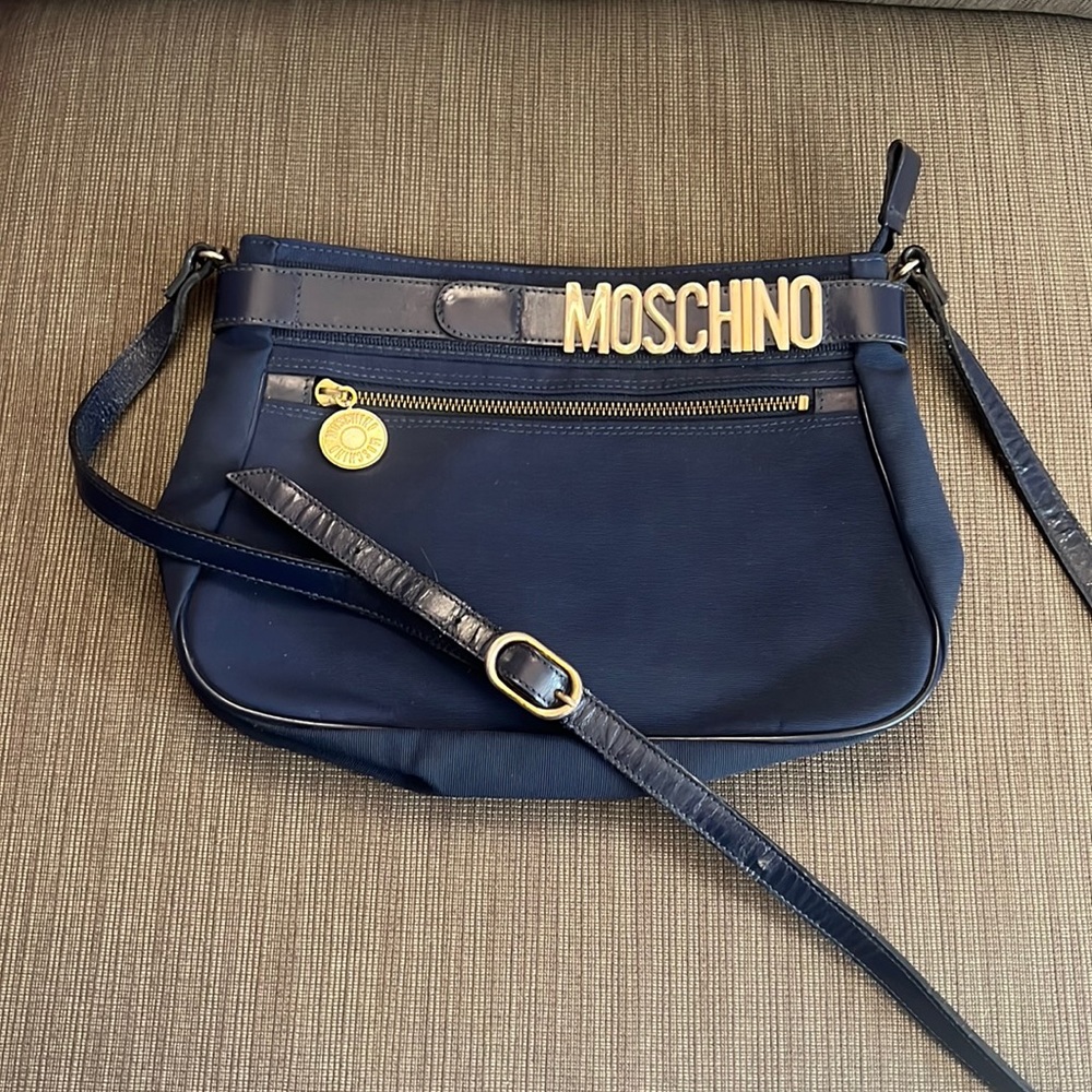 Prelove Classic Moschino Crossbody bag